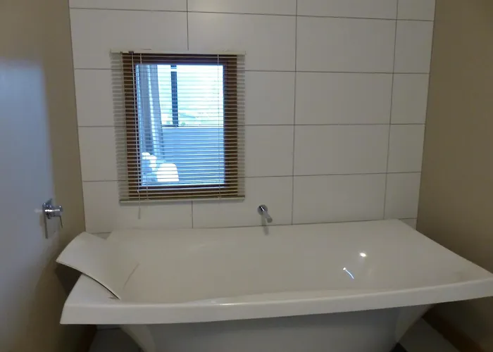 Holiday home Acomo At Clutha - Stunning Views, Pool & Gym Access *