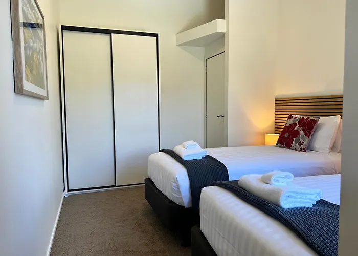Acomo At Clutha - Stunning Views, Pool & Gym Access