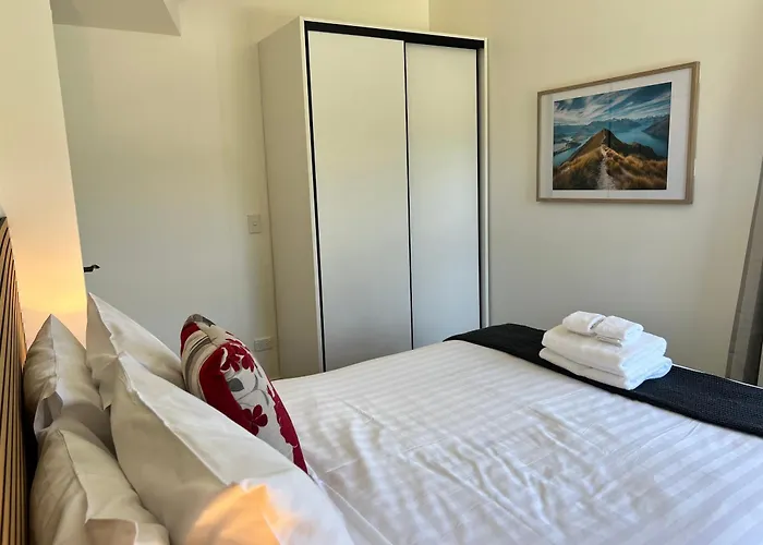Acomo At Clutha - Stunning Views, Pool & Gym Access