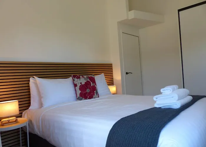 Acomo At Clutha - Stunning Views, Pool & Gym Access