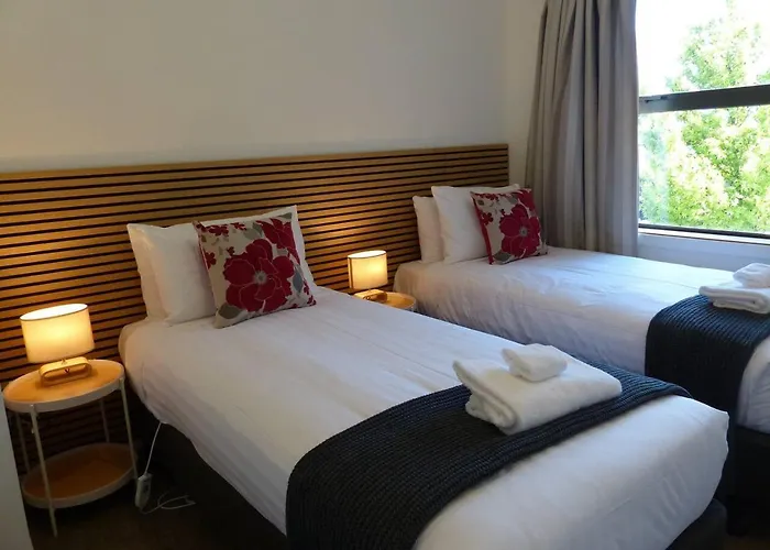 Acomo At Clutha - Stunning Views, Pool & Gym Access *
